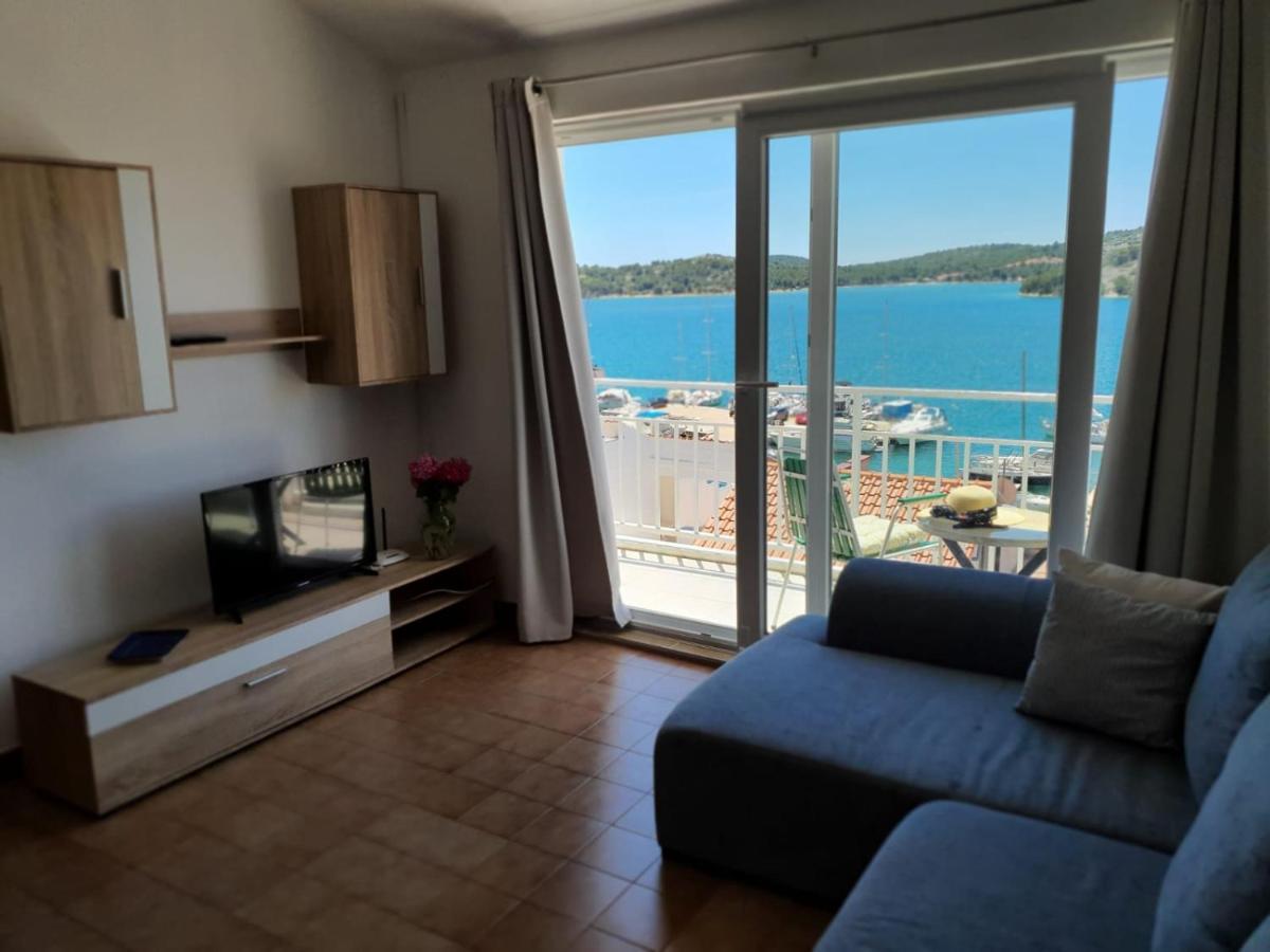 Guesthouse Mila Tisno Exterior photo